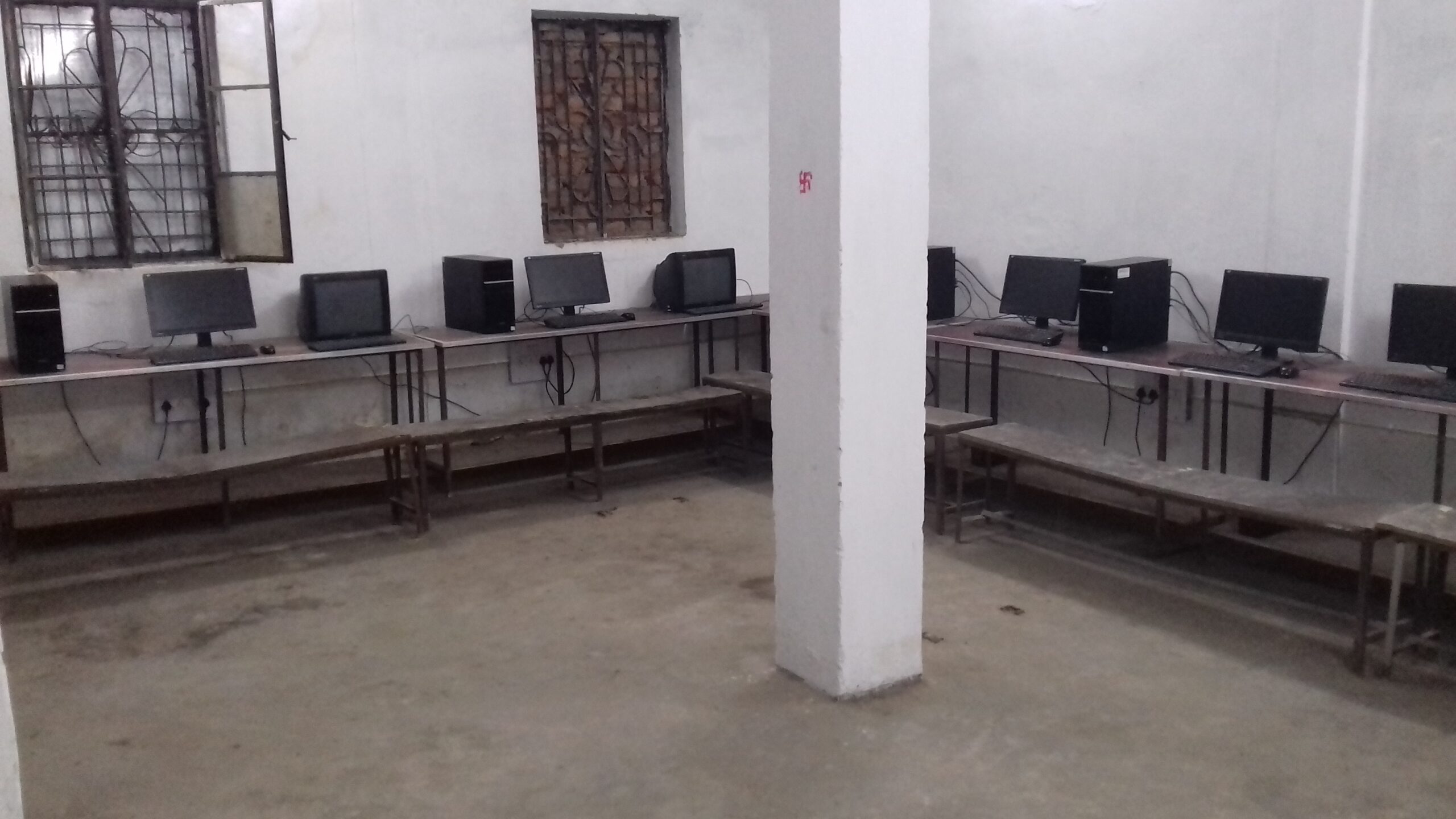 IT LAB (3)
